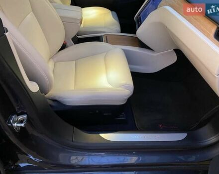 Серый Тесла Модель С, объемом двигателя 0 л и пробегом 62 тыс. км за 30500 $, фото 23 на Automoto.ua