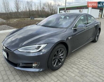 Серый Тесла Модель С, объемом двигателя 0 л и пробегом 62 тыс. км за 30500 $, фото 15 на Automoto.ua