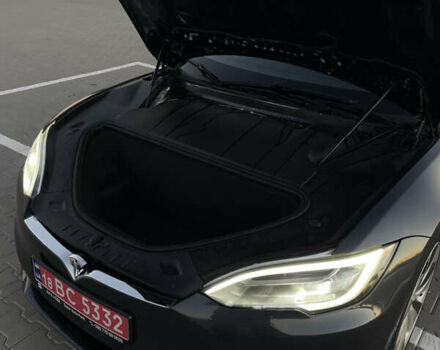 Серый Тесла Модель С, объемом двигателя 0 л и пробегом 28 тыс. км за 28500 $, фото 35 на Automoto.ua