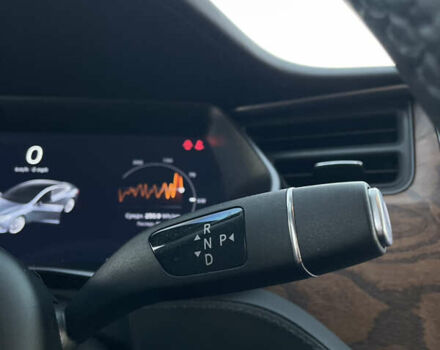 Серый Тесла Модель С, объемом двигателя 0 л и пробегом 28 тыс. км за 28500 $, фото 26 на Automoto.ua