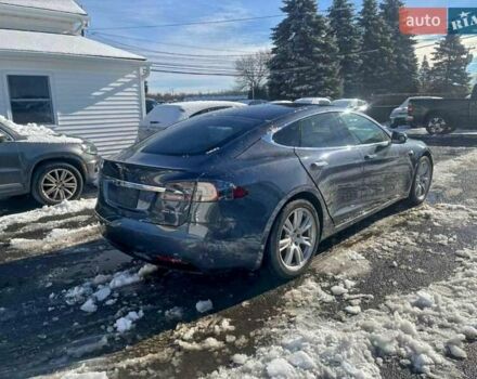 Серый Тесла Модель С, объемом двигателя 0 л и пробегом 105 тыс. км за 8300 $, фото 3 на Automoto.ua