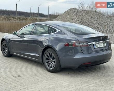 Серый Тесла Модель С, объемом двигателя 0 л и пробегом 62 тыс. км за 30500 $, фото 2 на Automoto.ua