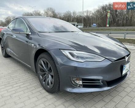 Серый Тесла Модель С, объемом двигателя 0 л и пробегом 62 тыс. км за 30500 $, фото 13 на Automoto.ua