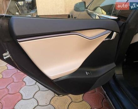 Серый Тесла Модель С, объемом двигателя 0 л и пробегом 62 тыс. км за 30500 $, фото 28 на Automoto.ua