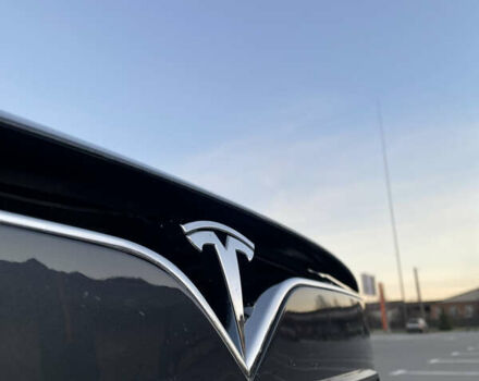 Серый Тесла Модель С, объемом двигателя 0 л и пробегом 28 тыс. км за 28500 $, фото 14 на Automoto.ua