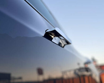 Серый Тесла Модель С, объемом двигателя 0 л и пробегом 28 тыс. км за 28500 $, фото 11 на Automoto.ua