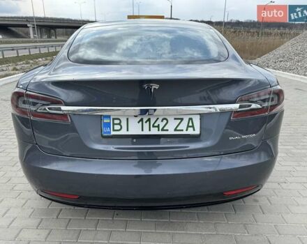 Серый Тесла Модель С, объемом двигателя 0 л и пробегом 62 тыс. км за 30500 $, фото 8 на Automoto.ua