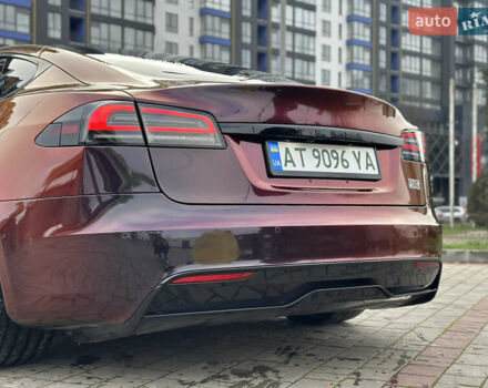 Серый Тесла Модель С, объемом двигателя 0 л и пробегом 104 тыс. км за 36900 $, фото 5 на Automoto.ua