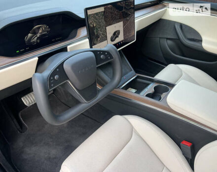 Серый Тесла Модель С, объемом двигателя 0 л и пробегом 28 тыс. км за 51000 $, фото 27 на Automoto.ua