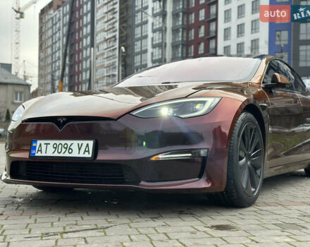 Серый Тесла Модель С, объемом двигателя 0 л и пробегом 104 тыс. км за 36900 $, фото 2 на Automoto.ua
