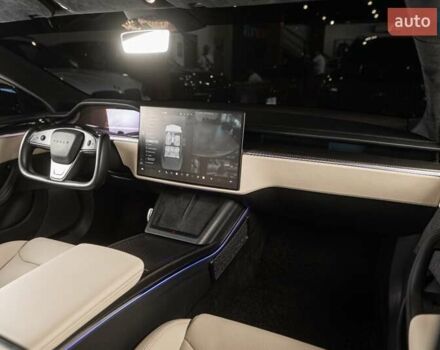 Серый Тесла Модель С, объемом двигателя 0 л и пробегом 36 тыс. км за 55900 $, фото 34 на Automoto.ua