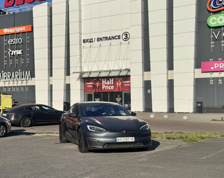 Серый Тесла Модель С, объемом двигателя 0 л и пробегом 30 тыс. км за 37500 $, фото 13 на Automoto.ua