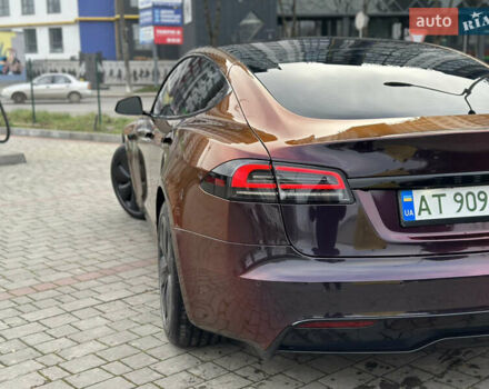 Серый Тесла Модель С, объемом двигателя 0 л и пробегом 104 тыс. км за 36900 $, фото 6 на Automoto.ua