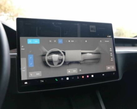 Серый Тесла Модель С, объемом двигателя 0 л и пробегом 24 тыс. км за 14500 $, фото 10 на Automoto.ua