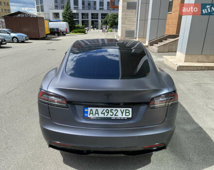 Серый Тесла Модель С, объемом двигателя 0 л и пробегом 77 тыс. км за 39900 $, фото 17 на Automoto.ua