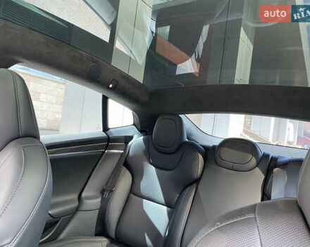 Серый Тесла Модель С, объемом двигателя 0 л и пробегом 77 тыс. км за 39900 $, фото 42 на Automoto.ua