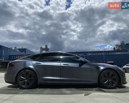 Серый Тесла Модель С, объемом двигателя 0 л и пробегом 77 тыс. км за 39900 $, фото 23 на Automoto.ua