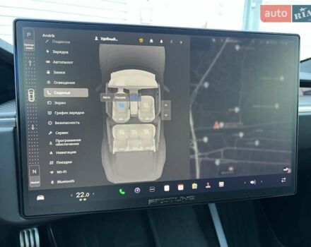 Серый Тесла Модель С, объемом двигателя 0 л и пробегом 24 тыс. км за 92000 $, фото 38 на Automoto.ua