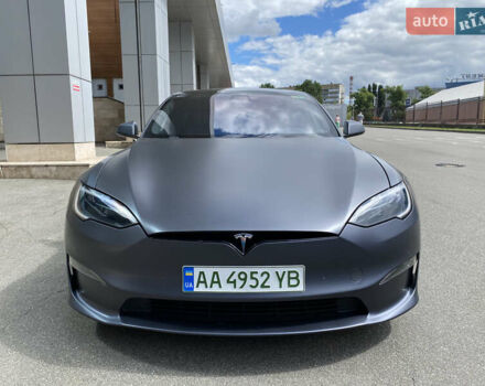 Серый Тесла Модель С, объемом двигателя 0 л и пробегом 77 тыс. км за 39900 $, фото 1 на Automoto.ua