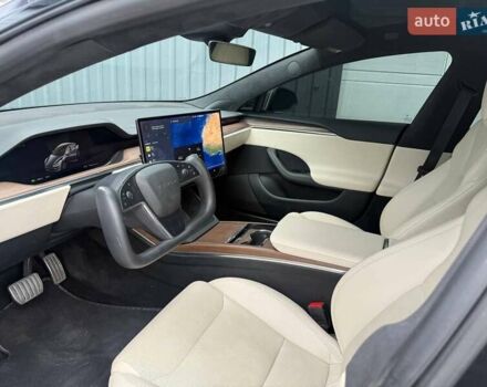 Серый Тесла Модель С, объемом двигателя 0 л и пробегом 58 тыс. км за 36500 $, фото 11 на Automoto.ua