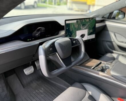 Серый Тесла Модель С, объемом двигателя 0 л и пробегом 74 тыс. км за 39900 $, фото 10 на Automoto.ua