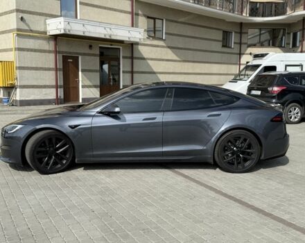 Серый Тесла Модель С, объемом двигателя 0 л и пробегом 74 тыс. км за 39900 $, фото 4 на Automoto.ua