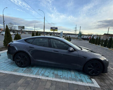 Серый Тесла Модель С, объемом двигателя 0 л и пробегом 69 тыс. км за 43000 $, фото 11 на Automoto.ua