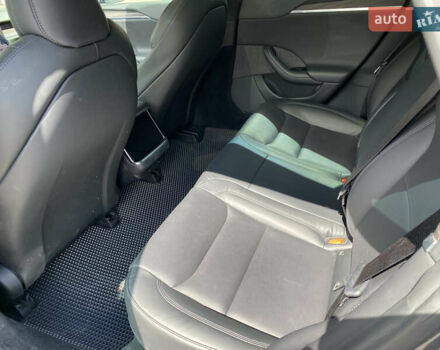 Серый Тесла Модель С, объемом двигателя 0 л и пробегом 77 тыс. км за 39900 $, фото 44 на Automoto.ua