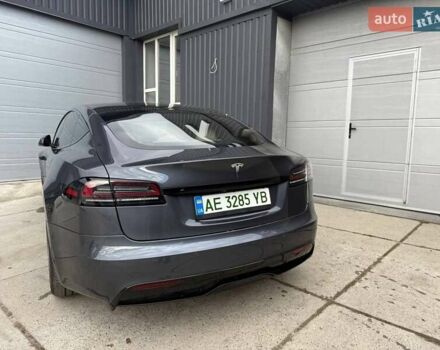 Серый Тесла Модель С, объемом двигателя 0 л и пробегом 58 тыс. км за 36500 $, фото 4 на Automoto.ua
