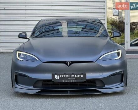 Серый Тесла Модель С, объемом двигателя 0 л и пробегом 24 тыс. км за 92000 $, фото 6 на Automoto.ua