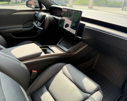 Серый Тесла Модель С, объемом двигателя 0 л и пробегом 74 тыс. км за 39900 $, фото 13 на Automoto.ua