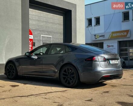 Серый Тесла Модель С, объемом двигателя 0 л и пробегом 21 тыс. км за 42499 $, фото 6 на Automoto.ua