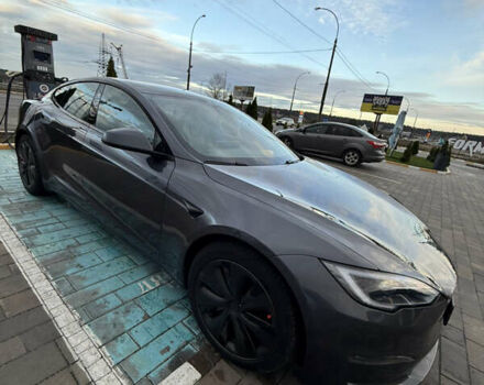Серый Тесла Модель С, объемом двигателя 0 л и пробегом 69 тыс. км за 43000 $, фото 12 на Automoto.ua