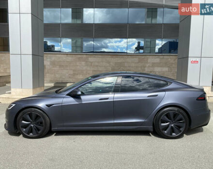 Серый Тесла Модель С, объемом двигателя 0 л и пробегом 77 тыс. км за 39900 $, фото 10 на Automoto.ua