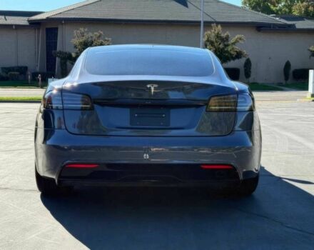 Серый Тесла Модель С, объемом двигателя 0 л и пробегом 20 тыс. км за 25600 $, фото 6 на Automoto.ua