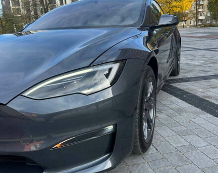 Сірий Тесла Модель С, об'ємом двигуна 0 л та пробігом 7 тис. км за 77777 $, фото 12 на Automoto.ua