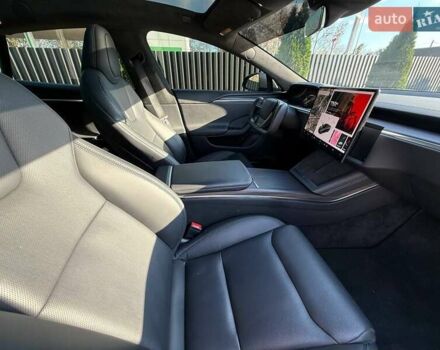 Серый Тесла Модель С, объемом двигателя 0 л и пробегом 48 тыс. км за 42900 $, фото 10 на Automoto.ua