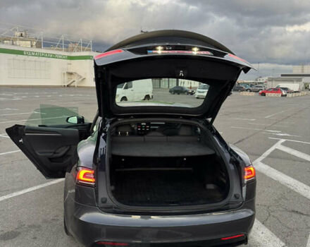 Серый Тесла Модель С, объемом двигателя 0 л и пробегом 5 тыс. км за 44000 $, фото 8 на Automoto.ua