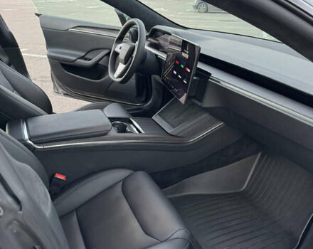 Серый Тесла Модель С, объемом двигателя 0 л и пробегом 5 тыс. км за 44000 $, фото 10 на Automoto.ua