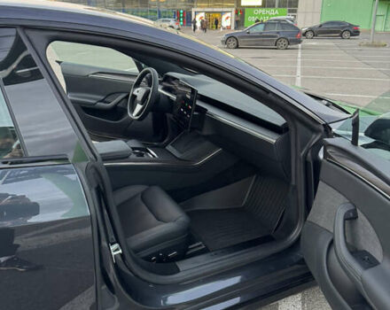 Серый Тесла Модель С, объемом двигателя 0 л и пробегом 5 тыс. км за 44000 $, фото 9 на Automoto.ua