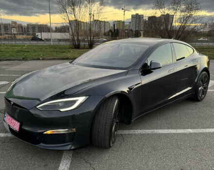 Серый Тесла Модель С, объемом двигателя 0 л и пробегом 5 тыс. км за 44000 $, фото 3 на Automoto.ua