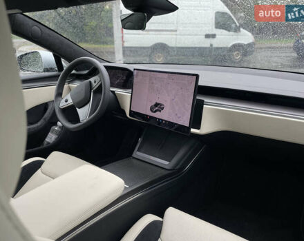 Сірий Тесла Модель С, об'ємом двигуна 0 л та пробігом 2 тис. км за 53000 $, фото 10 на Automoto.ua