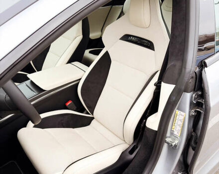 Сірий Тесла Модель С, об'ємом двигуна 0 л та пробігом 3 тис. км за 57000 $, фото 15 на Automoto.ua