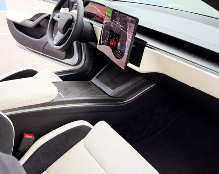 Сірий Тесла Модель С, об'ємом двигуна 0 л та пробігом 3 тис. км за 57000 $, фото 20 на Automoto.ua