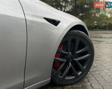 Сірий Тесла Модель С, об'ємом двигуна 0 л та пробігом 2 тис. км за 53000 $, фото 13 на Automoto.ua