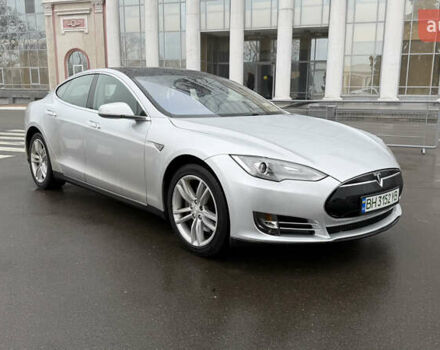 Серый Тесла Модель С, объемом двигателя 0 л и пробегом 96 тыс. км за 11500 $, фото 1 на Automoto.ua