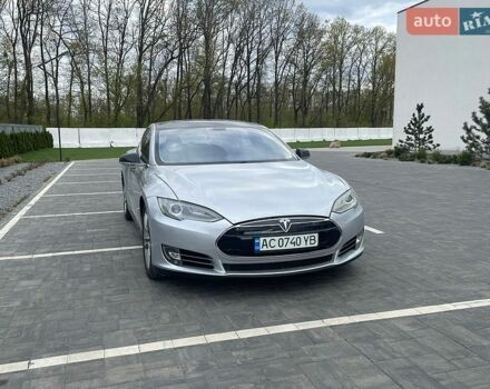 Серый Тесла Модель С, объемом двигателя 0 л и пробегом 172 тыс. км за 11500 $, фото 1 на Automoto.ua