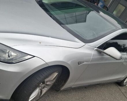 Сірий Тесла Модель С, об'ємом двигуна 0 л та пробігом 170 тис. км за 6000 $, фото 1 на Automoto.ua