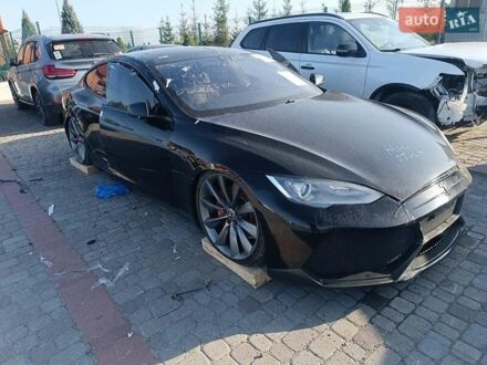 Тесла Модель С 2013 в Львове на Automoto.ua Серый Тесла Модель С, объемом двигателя 0 л и пробегом 68 тыс. км за 7999 $, фото 1 на Automoto.ua