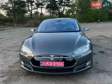 Серый Тесла Модель С, объемом двигателя 0 л и пробегом 347 тыс. км за 9600 $, фото 1 на Automoto.ua